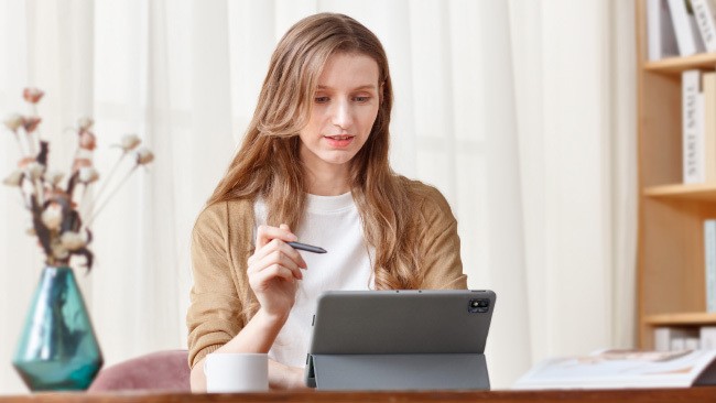 TCL NXTPAPER 10s is the new Android tablet with NXTPAPER display TCL NXT PAPER 10s