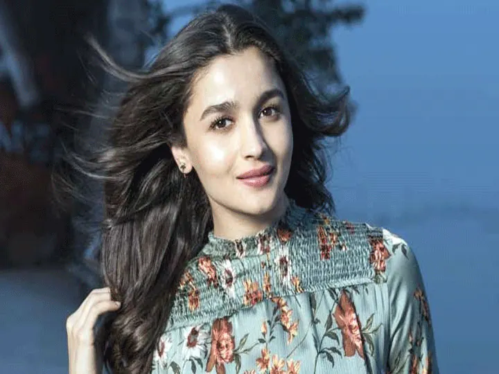 At the age of 28, Alia Bhatt is the mistress of crores, she lives such a luxurious life!

