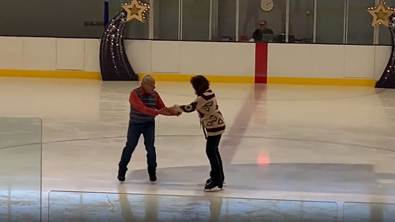 Despite cancer, this American performs his first ice dance gala at the age of 78: his story moves internet users
