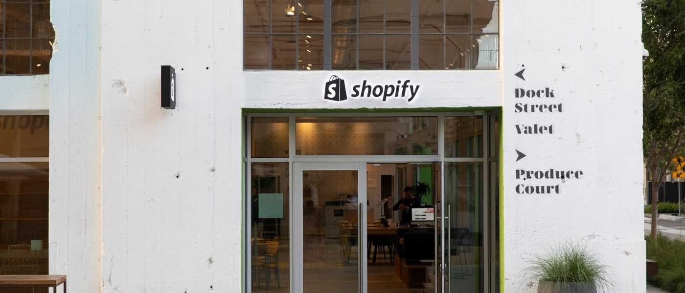 Shopify obtains an AR technology patent and awaits the approval of another to measure variables in stores
