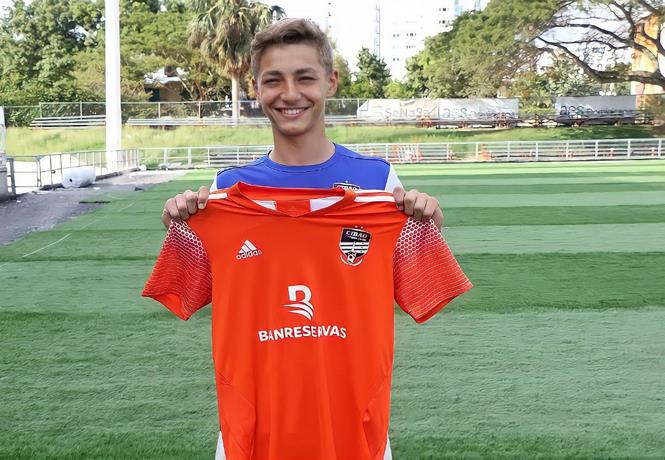 Cibao FC promotes promising midfielder Lucas Bretón, only 15 years old

