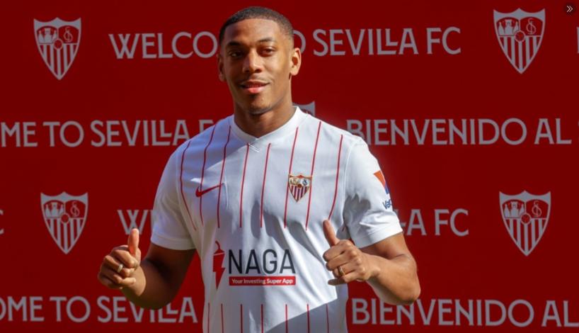 Sevilla will not sign Martial in the summer
