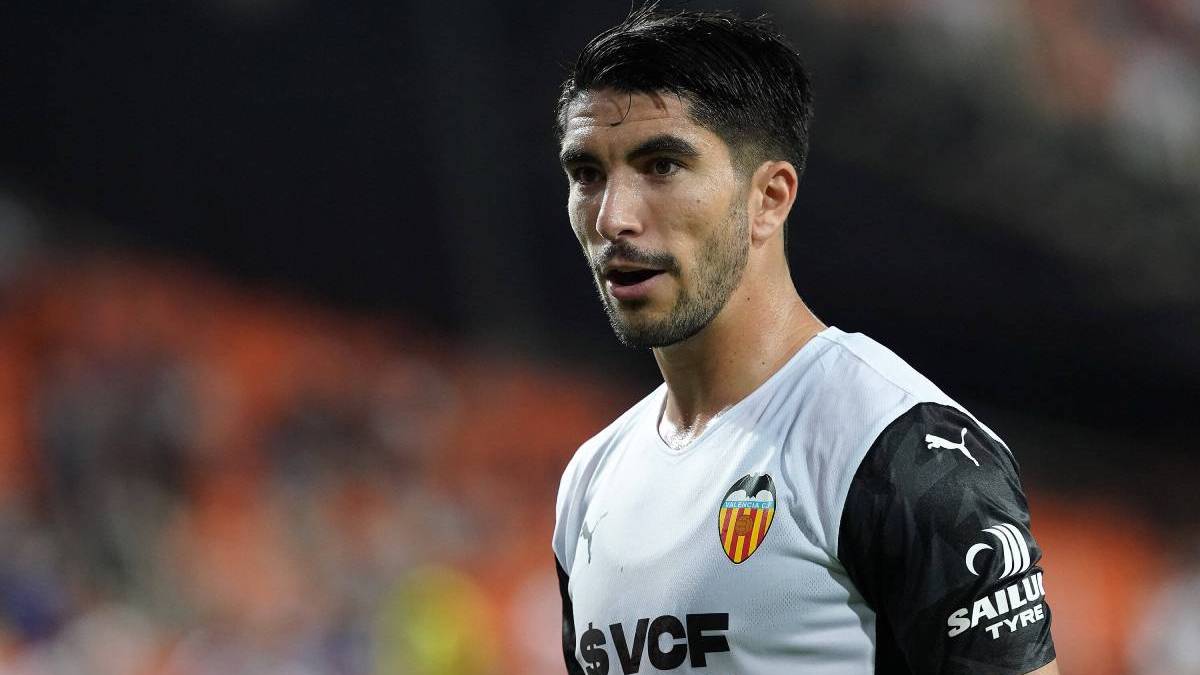 The networks burn with the signing of Carlos Soler by Atlético Madrid
