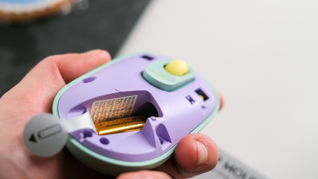 Logitech Pop Mouse review: Versatile, silent button and emoji Logitech POP Mouse