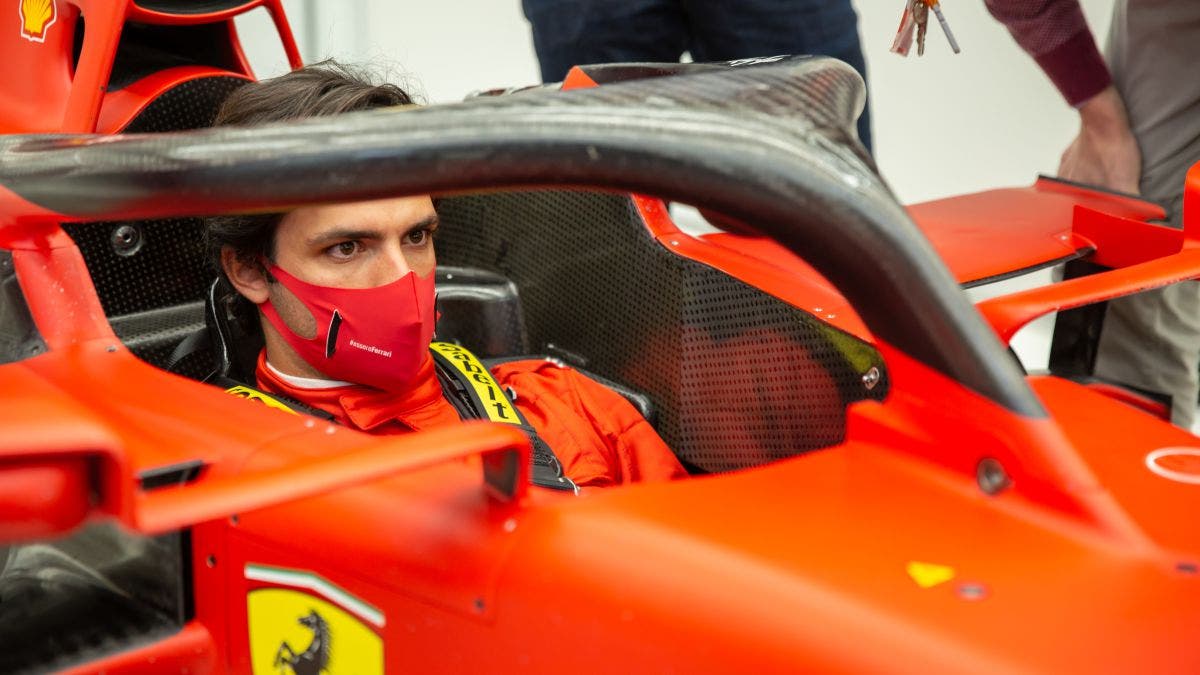 They assure that Banco Santander forced Ferrari to sign Carlos Sainz
