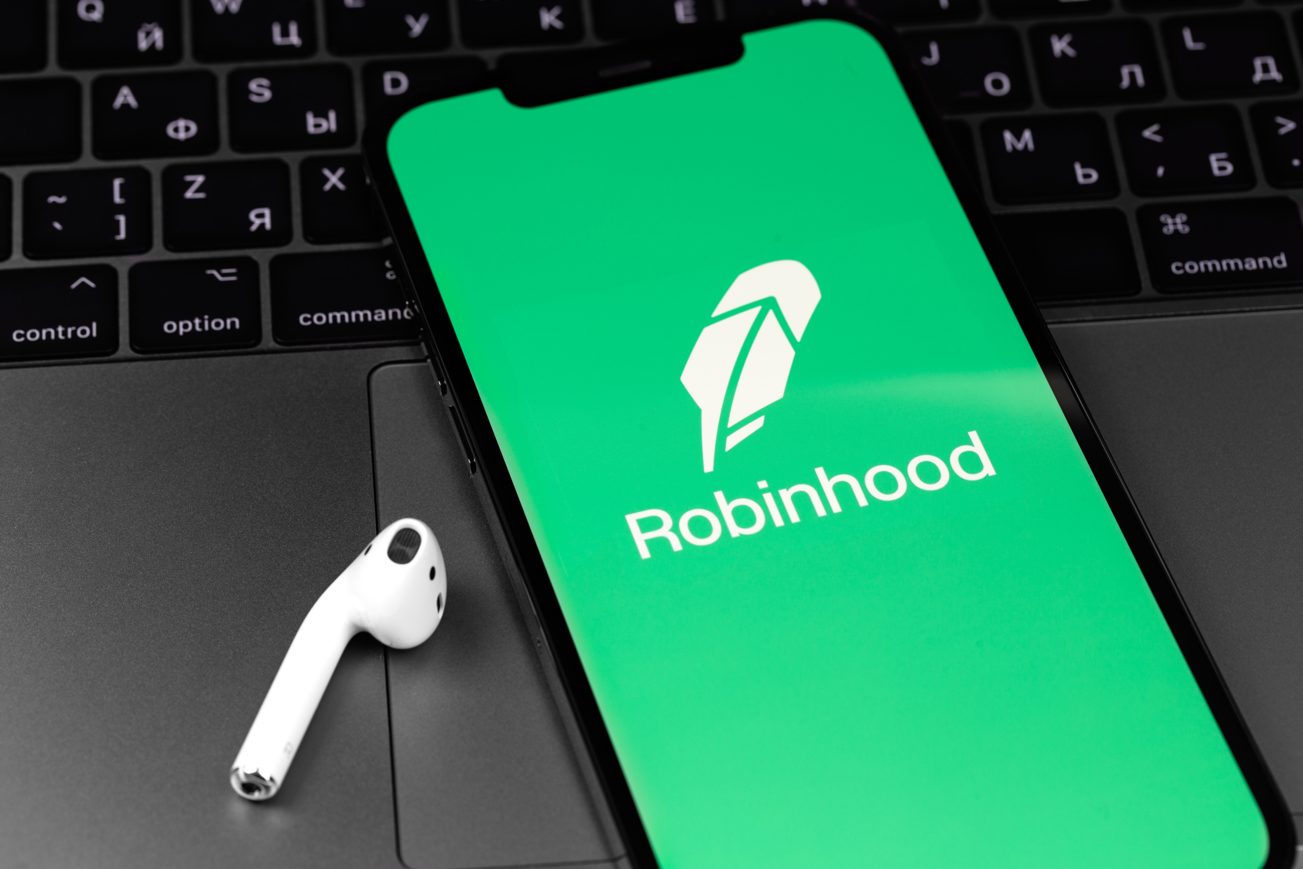 Robinhood's Crypto Earnings Soar in Q1 2022
