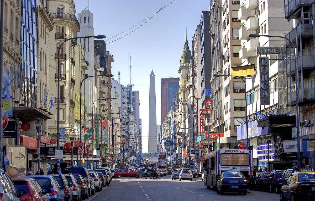 A French student dies hit by a taxi in Argentina
