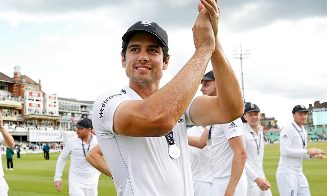 Alastair Cook was knocked down by a 15-year-old bowler, the video went viral on social networks

