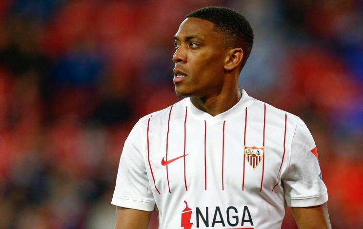 An option is opened for Martial to stay at Sevilla
