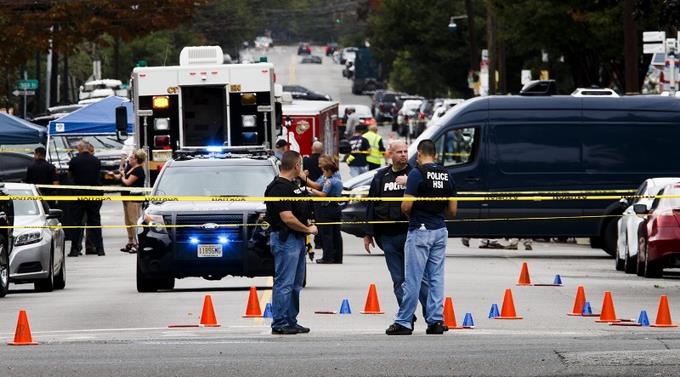 Autoridades manejan hipótesis que tiroteo en supermercado de EEUU fue "motivos raciales"