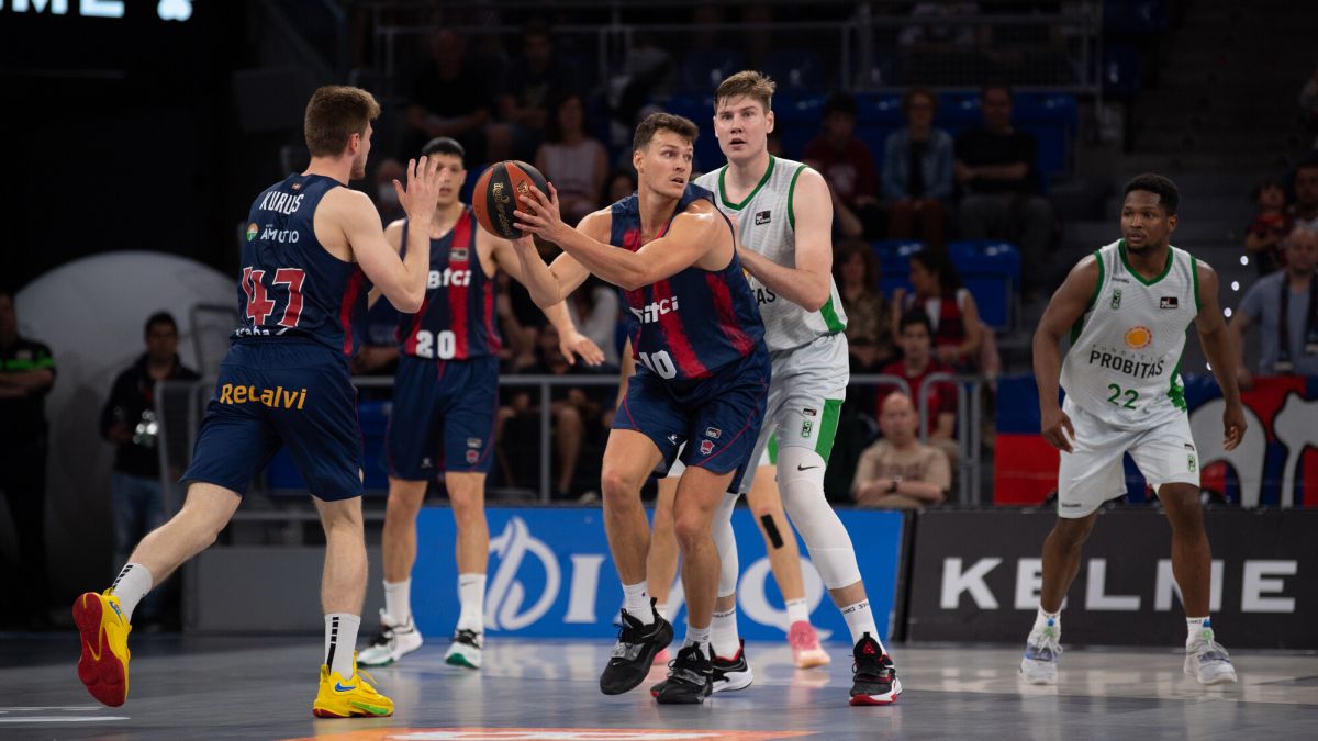 Baskonia loses fourth place against Joventut
