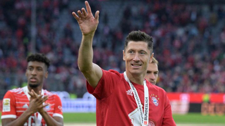 Bayern will let Lewandowski out and has already put a price on him

