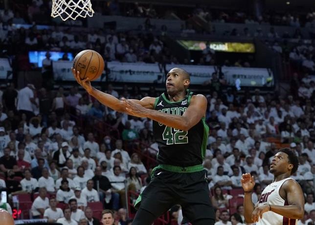 Celtics y Horford se ponen a una victoria de la final
