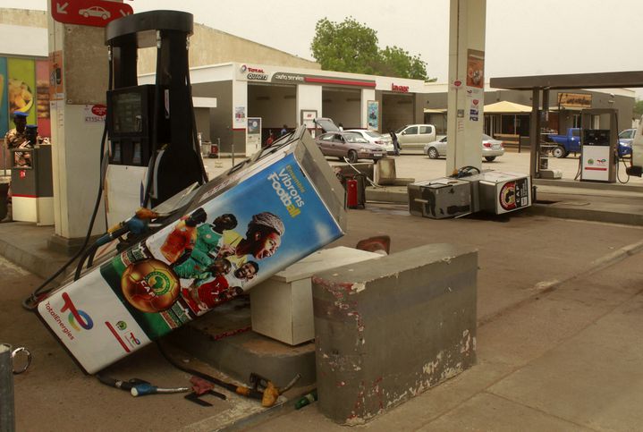 A Total station ransacked during a demonstration in N'Djamena (Chad), May 14, 2022. (AFP)