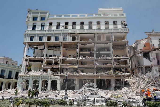 Cuba aumenta a 45 el número de muertos tras la explosión del hotel Saratoga