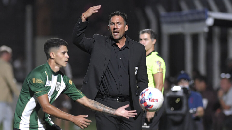 Diego Dabove is no longer Banfield's coach
