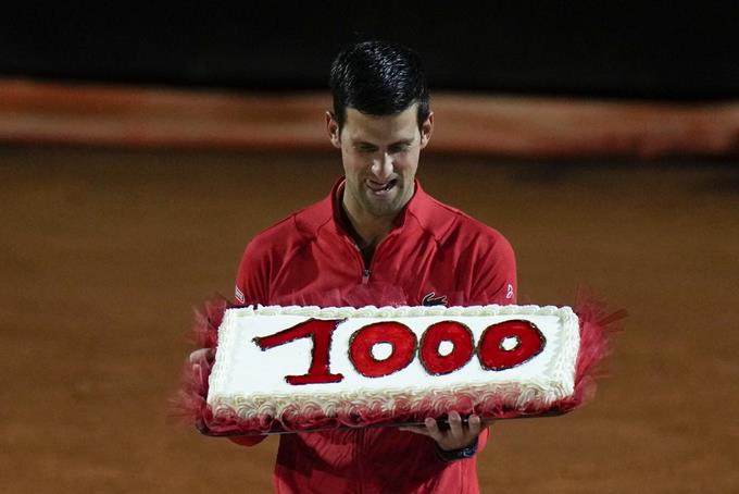 Djokovic vuelve a una final con su victoria número 1000; en Abierto de Italia