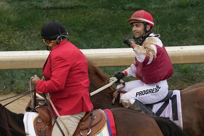 Jockey Sonny León purges suspension at Ohio, but will be in the Preakness


