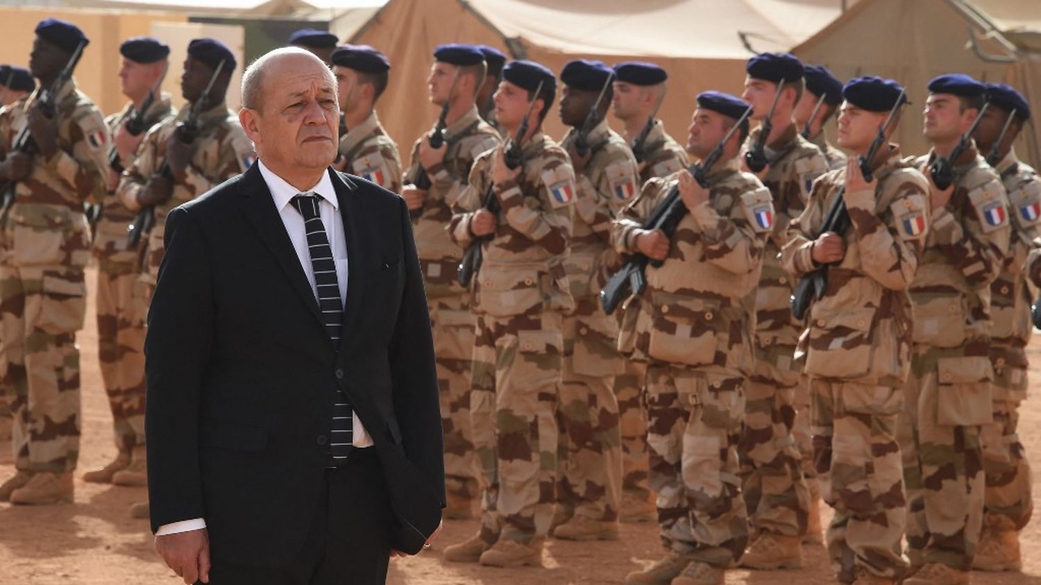 Mali: Foreign Minister Jean-Yves Le Drian summoned by the courts
