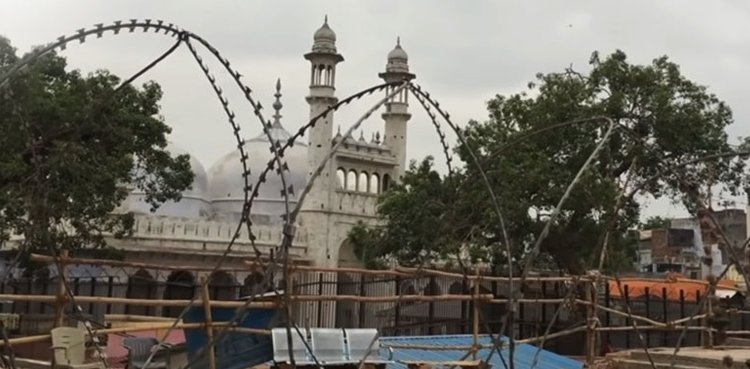 Replay of Babri Masjid in the mosque: Muslims protest
