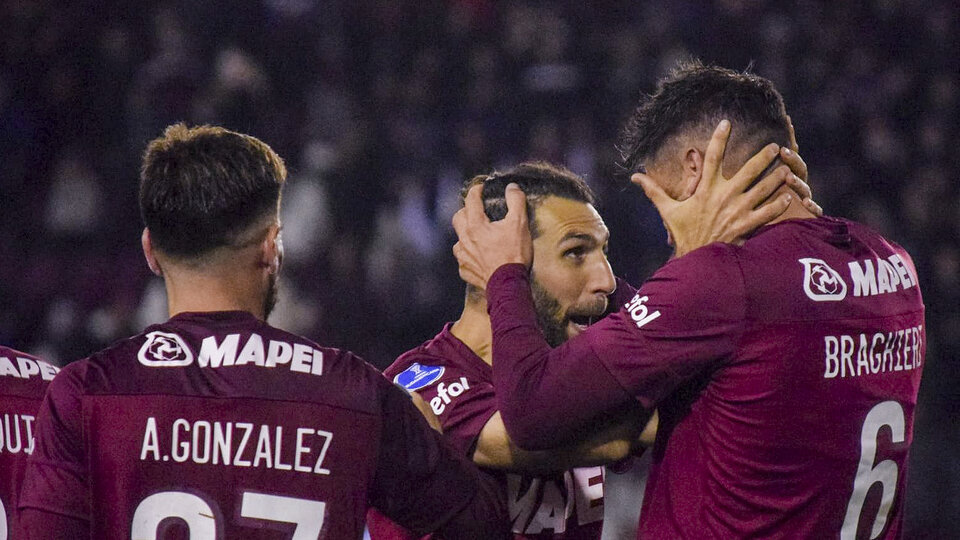 South American Cup: Lanús won and went to the round of 16
