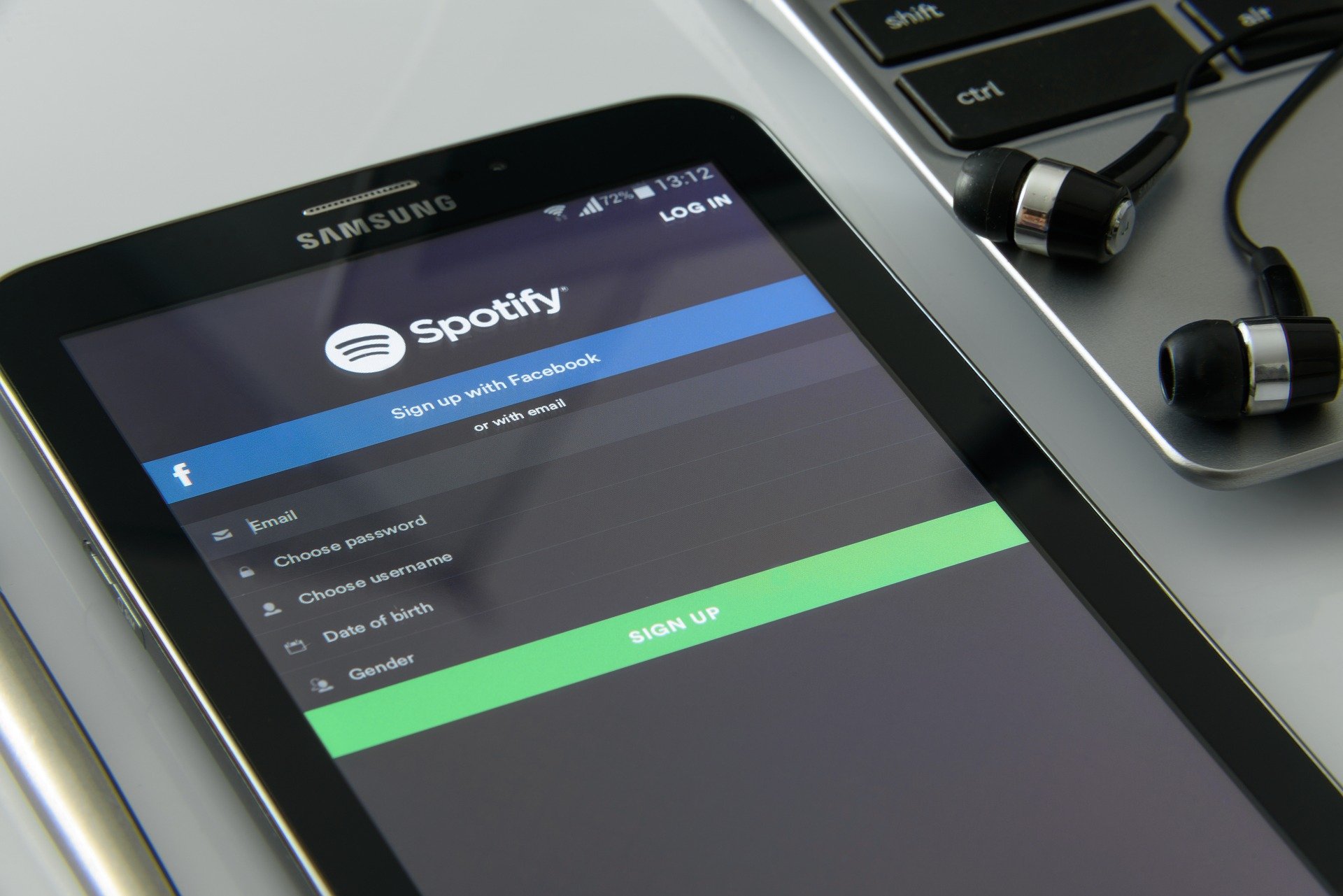 Spotify is going to try NFTs on its platform
