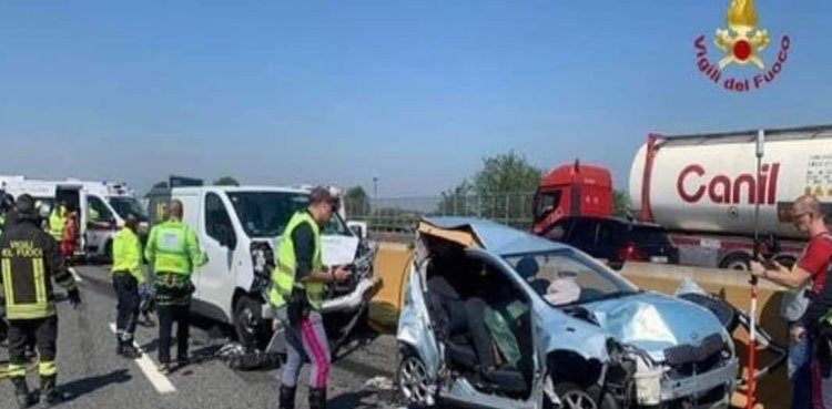 Terrible traffic accident in Italy, 4 Pakistanis killed

