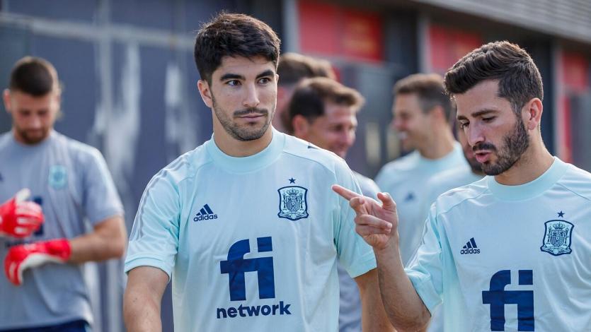The unexpected club that has joined the bid for Carlos Soler
