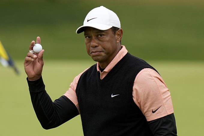 Tiger Woods se retira del Campeonato de la PGA