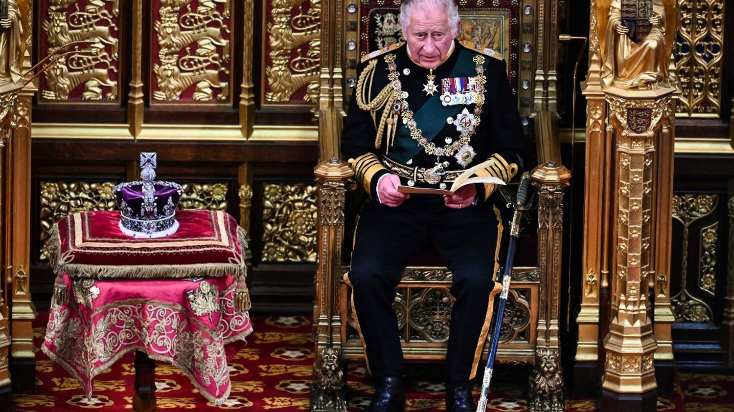 United Kingdom: Prince Charles solemn and diligent for his first throne speech
