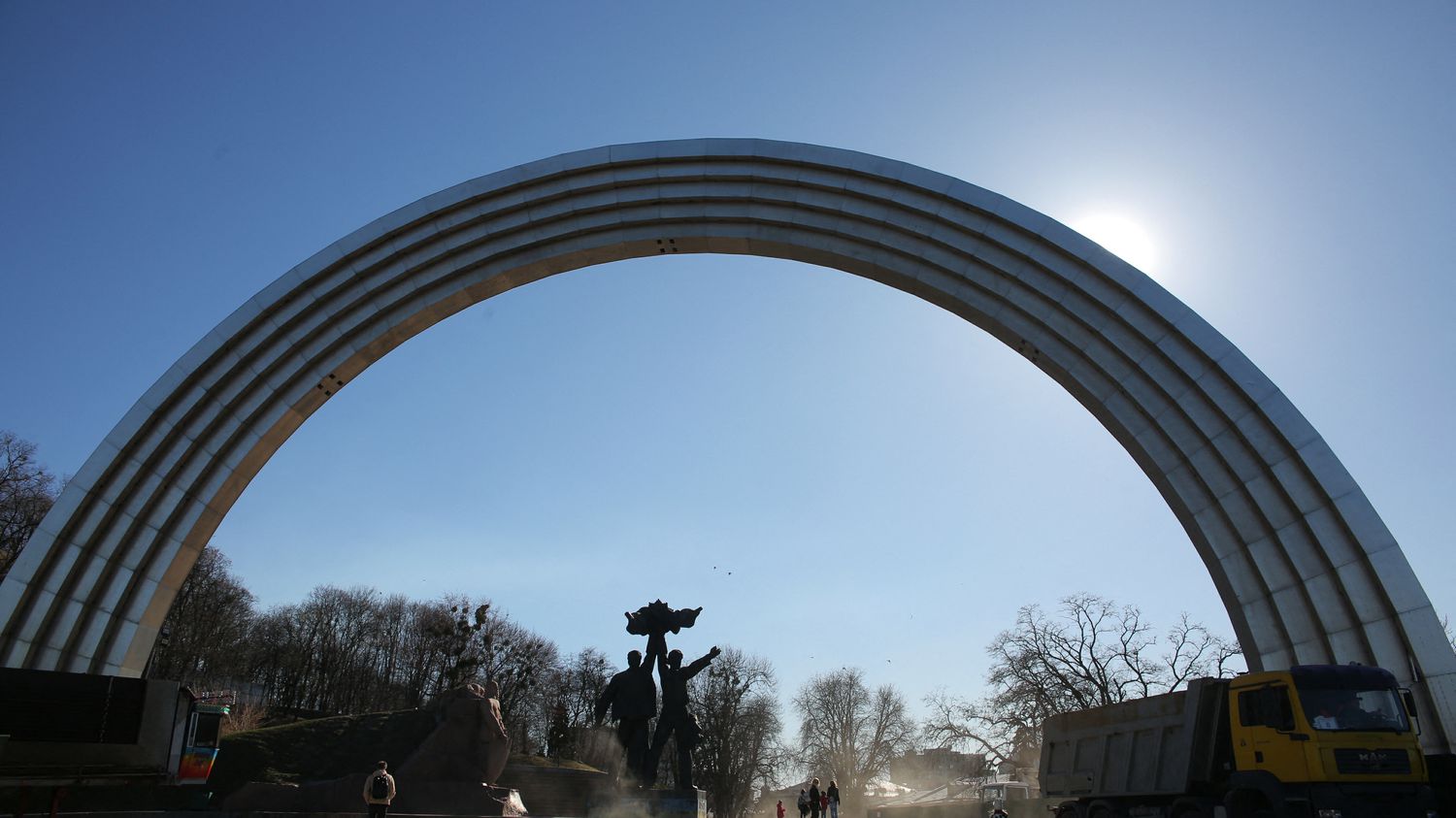 War in Ukraine: kyiv renames a Soviet monument in 