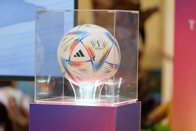 Adidas presenta "Al Rihla", nuevo balón oficial de la Copa Mundial