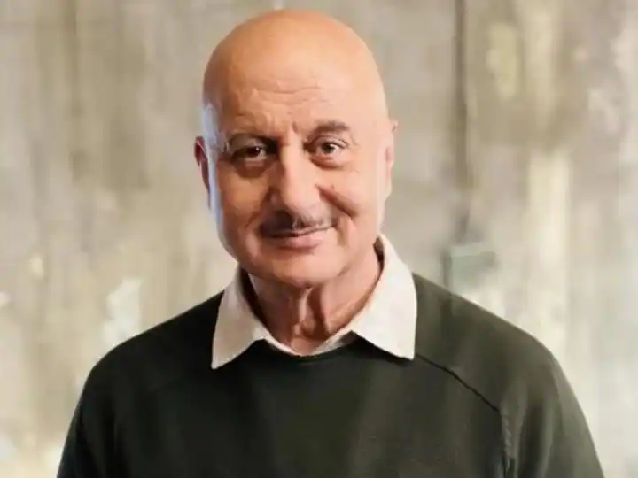 Anupam Kher praised Purvanchal Expressway by sharing the video, people gave such reactions

