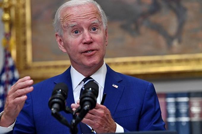 Biden pedirá al Congreso que suspenda los impuestos a la gasolina y al diésel