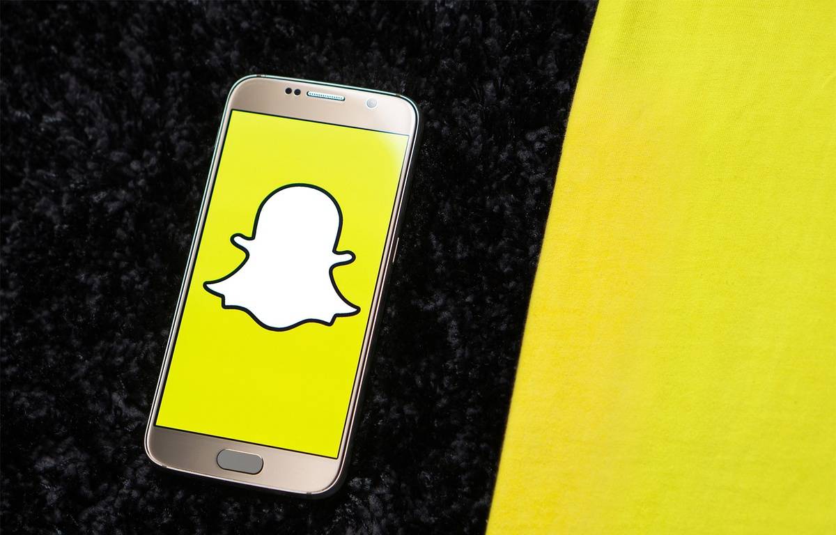 Families call on Snapchat to take action against drug trafficking
