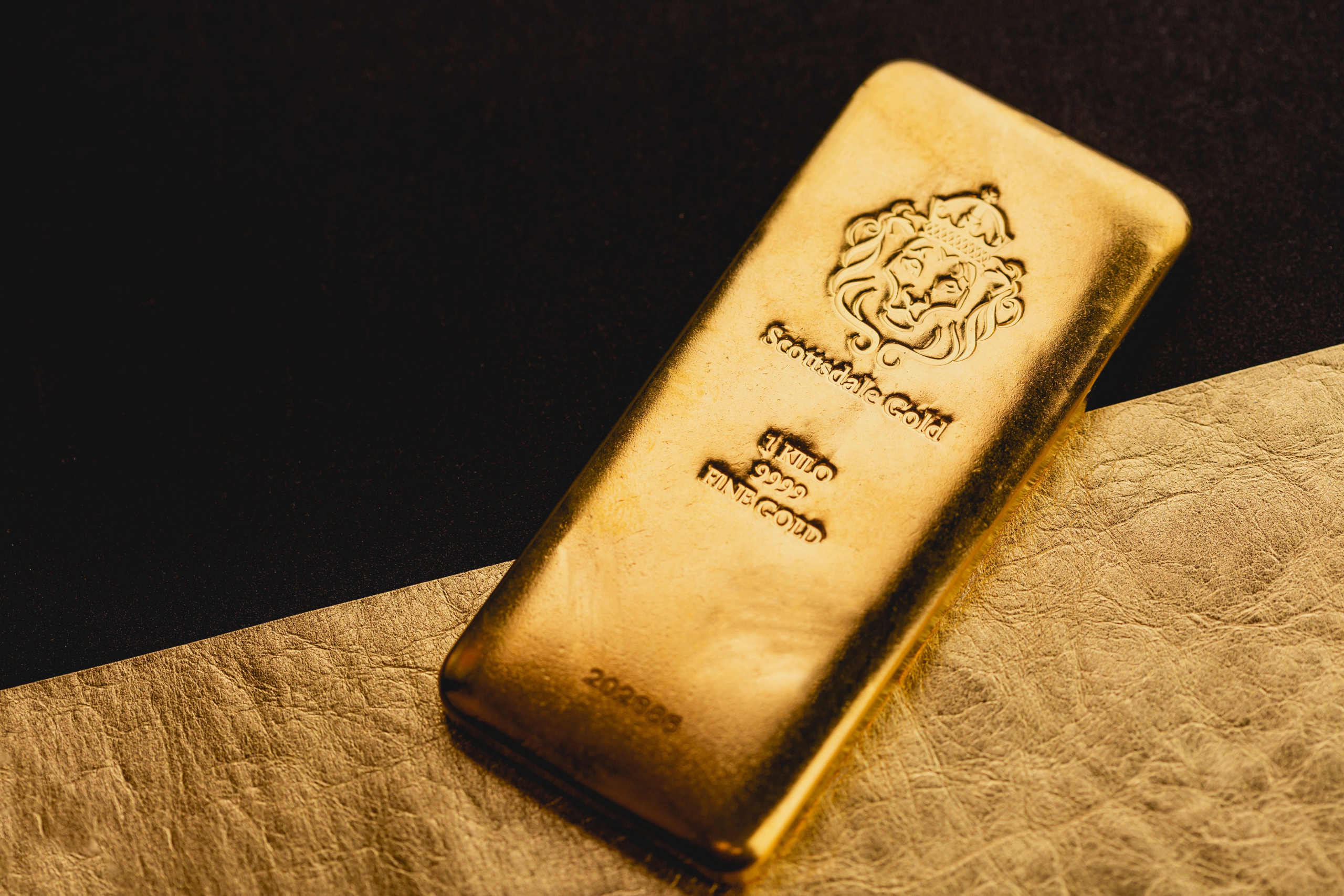 Is Bitcoin a Better Investment Than Gold?
