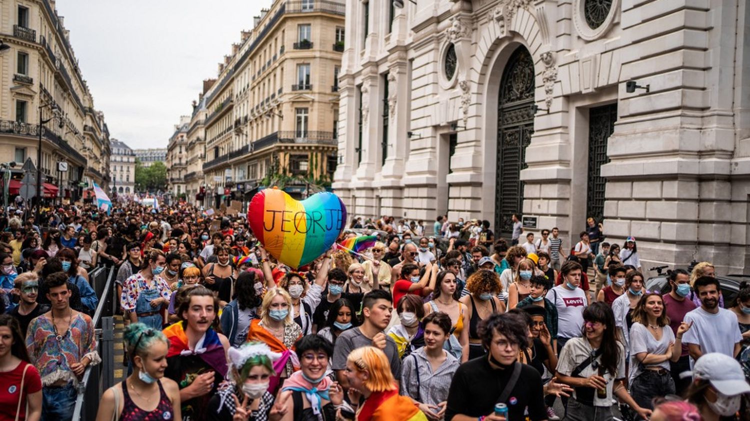 LGBT gatherings: security is reinforced in France after the shooting in Oslo
