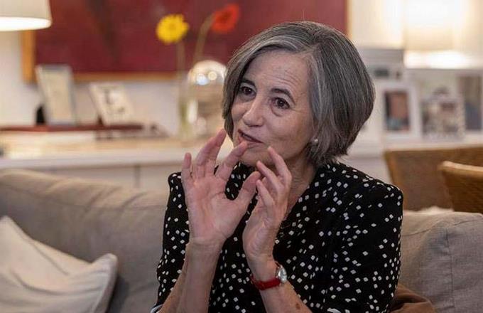 Mónica Lavín: "La escritura es como un cuadro de Matisse"