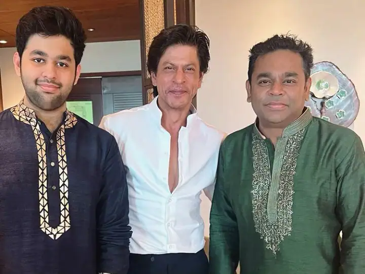 Seeing Shahrukh Khan and AR Rahman together in the picture, fans were reminded of the old days and said, 'Alexa...

