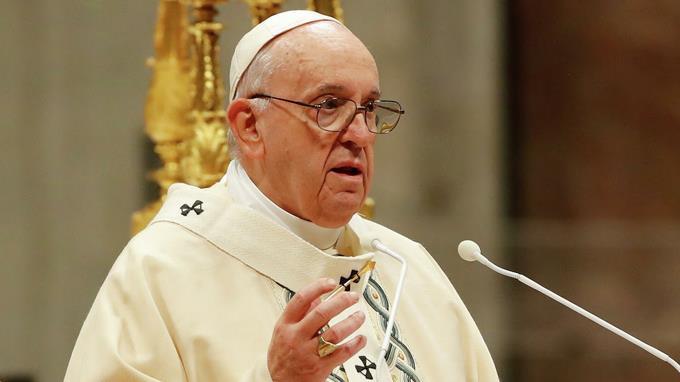 El Papa denuncia la cantidad de pobres que genera la insensatez de la guerra