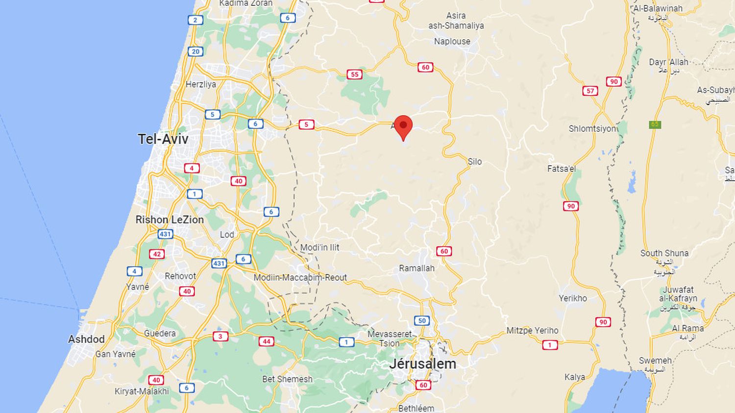 West Bank: Palestinian stabbed by Israeli settler near Salfit
