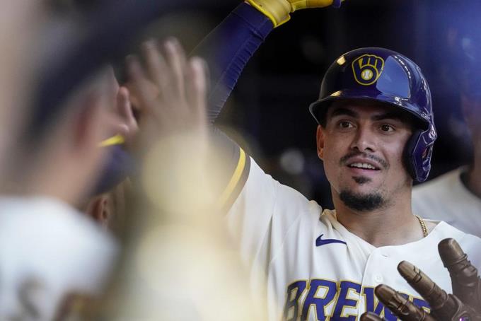 With home runs by Adames and Taylor, Brewers beat St. Louis


