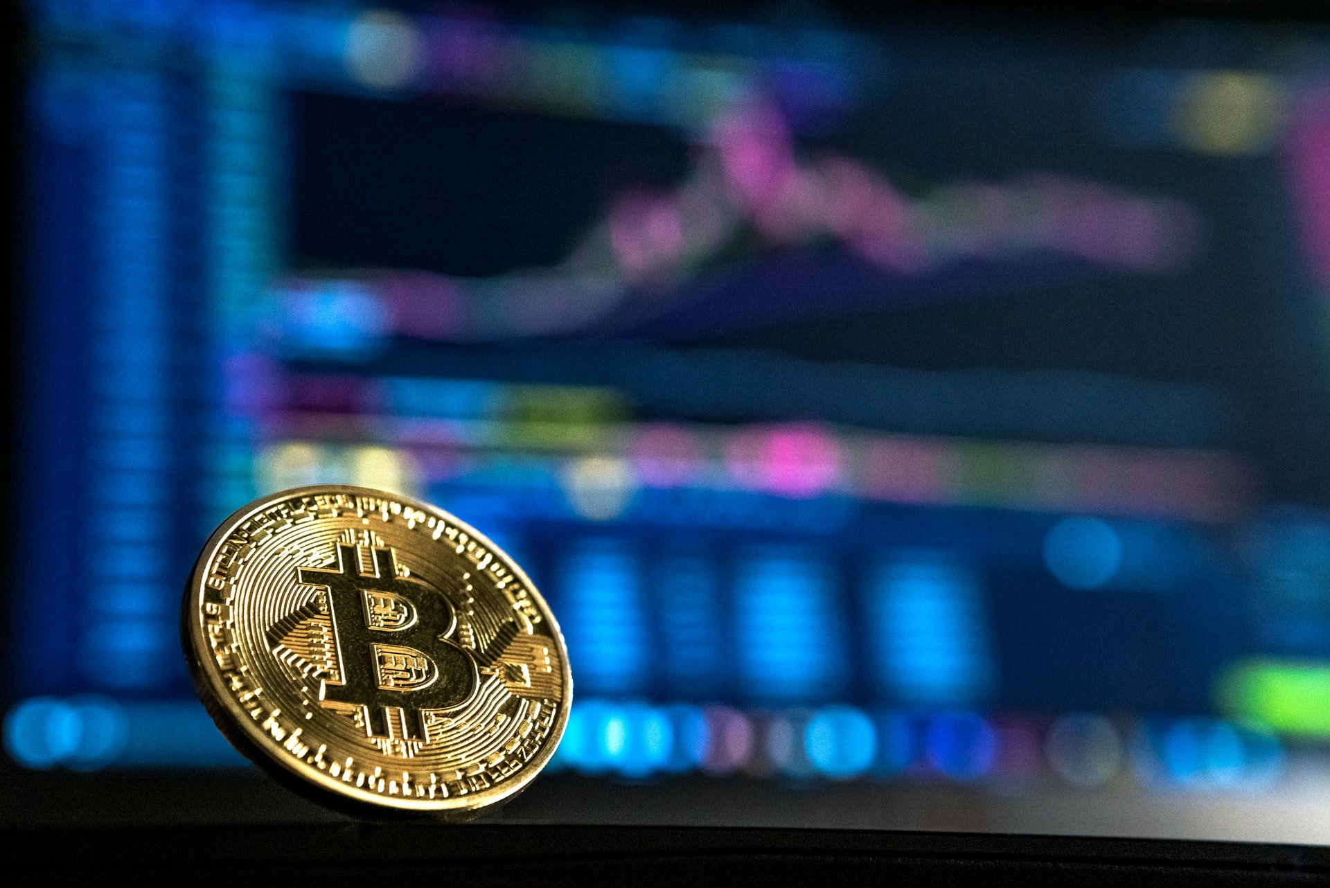 Why isn't Bitcoin attractive to leading Economists?