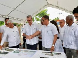 Abinader supervisa obras e inaugura escuela en Sánchez Ramírez