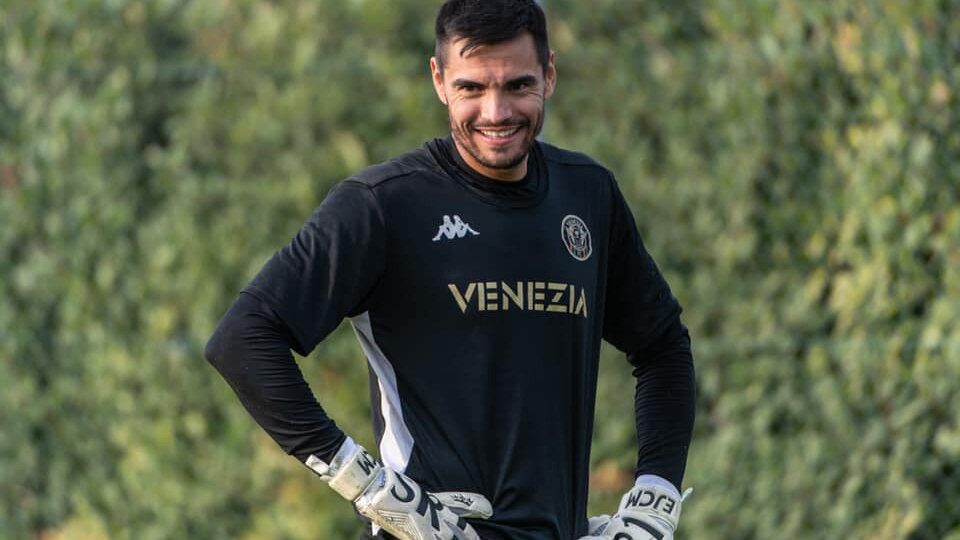 Boca Juniors: Sergio Romero ruled out contacts with the club
