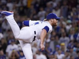 Gonsolin lifts unbeaten record to 10-0 as Dodgers edge Padres


