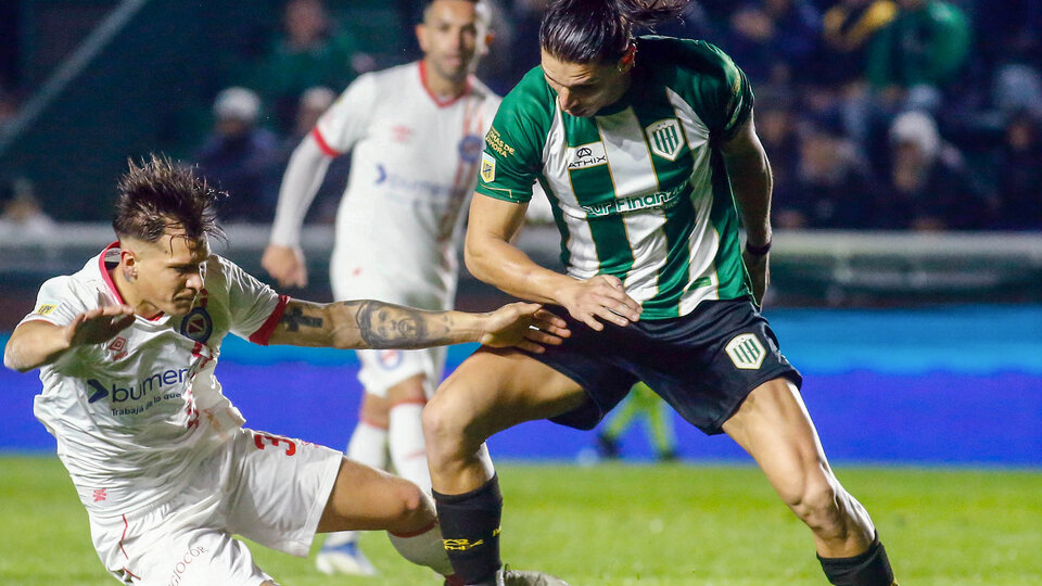 Hot tie between Banfield and Argentinos

