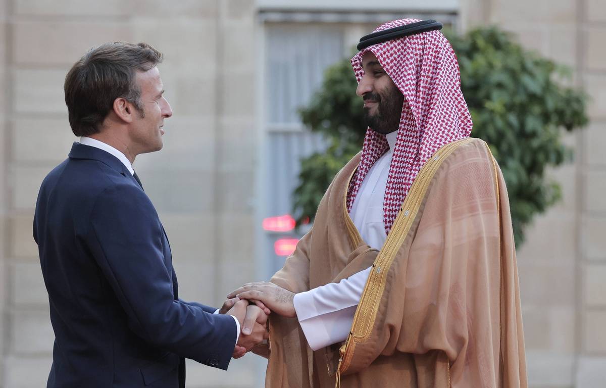 Macron dines with Crown Prince MBS, Khashoggi's 'outraged' fiancée
