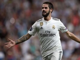 Mendes and Roma besiege Isco
