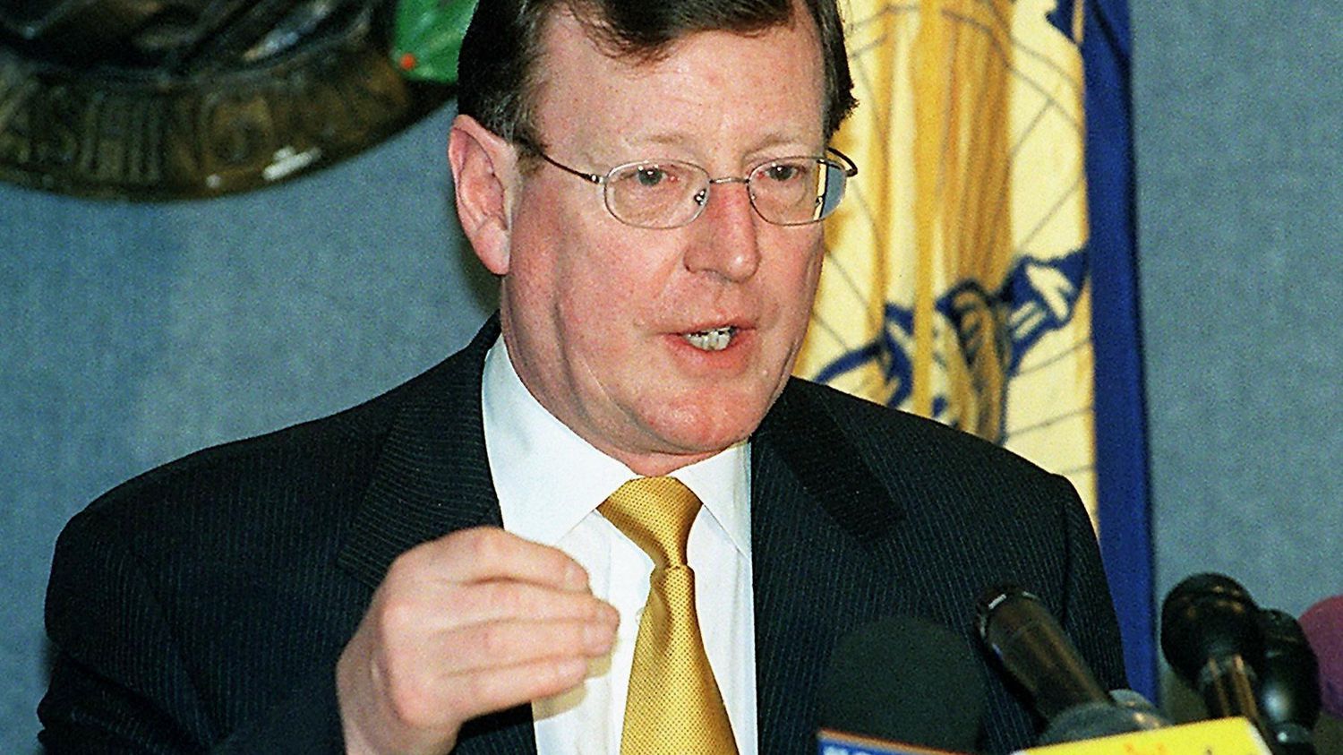 Northern Ireland: Former Prime Minister David Trimble dies aged 77
